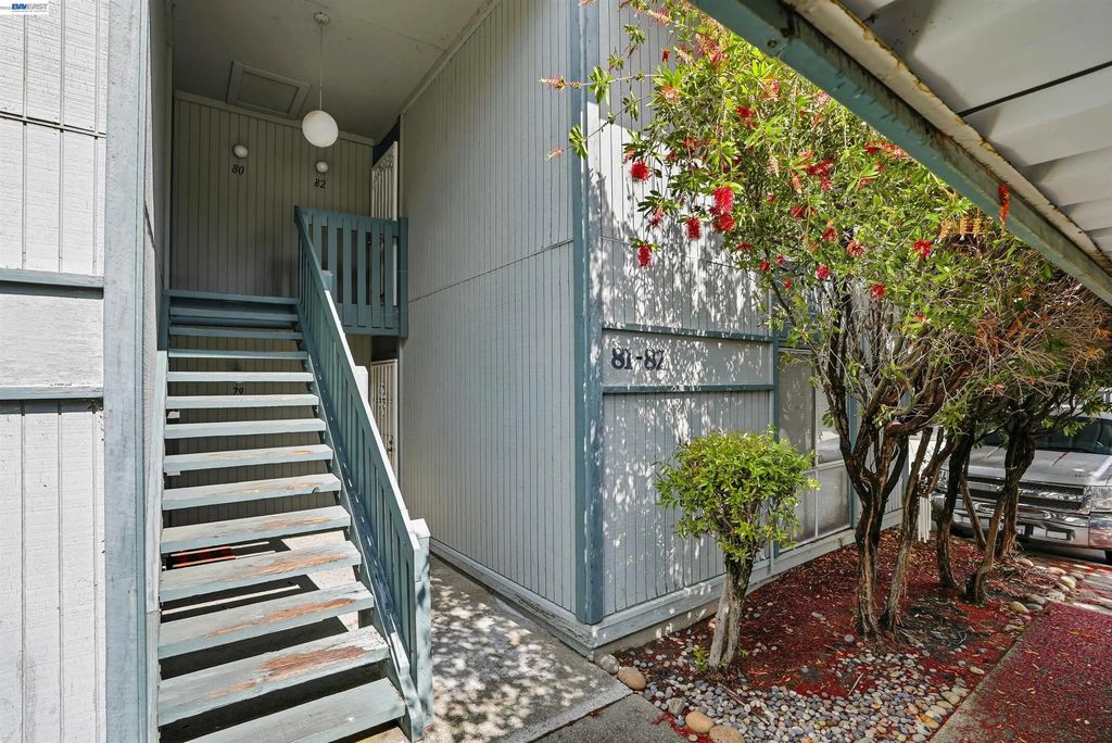 1036 Oak Grove Rd 81, Concord