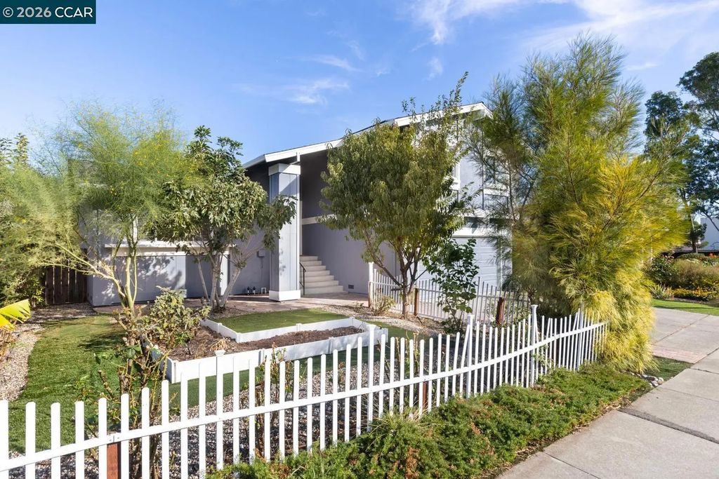 2225 Sierra Ct, Concord