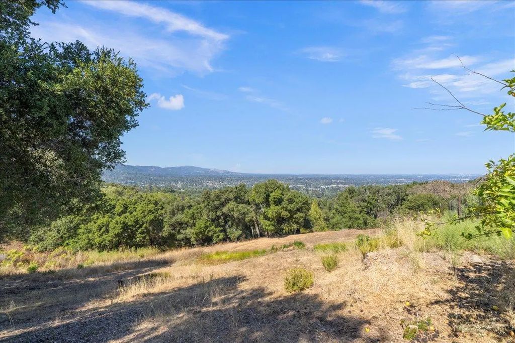 221 Twelve Oaks Road, Los Gatos