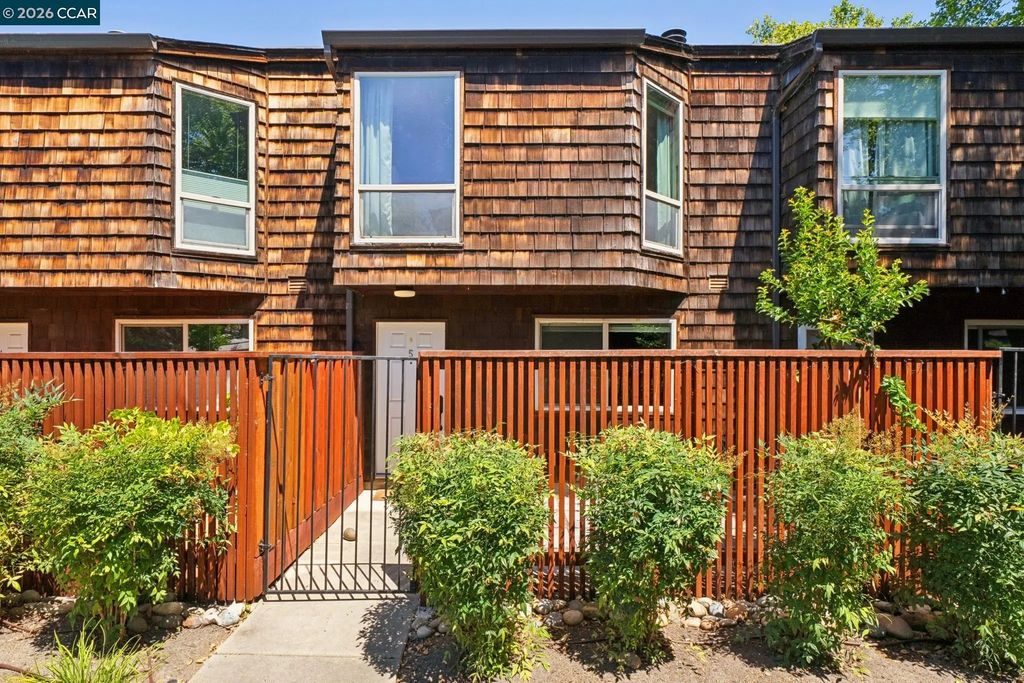 225 Mayhew Way 5, Walnut Creek