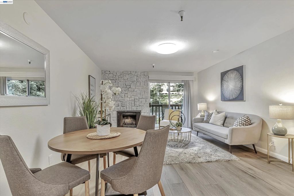 1775 Panda Way 103, Hayward