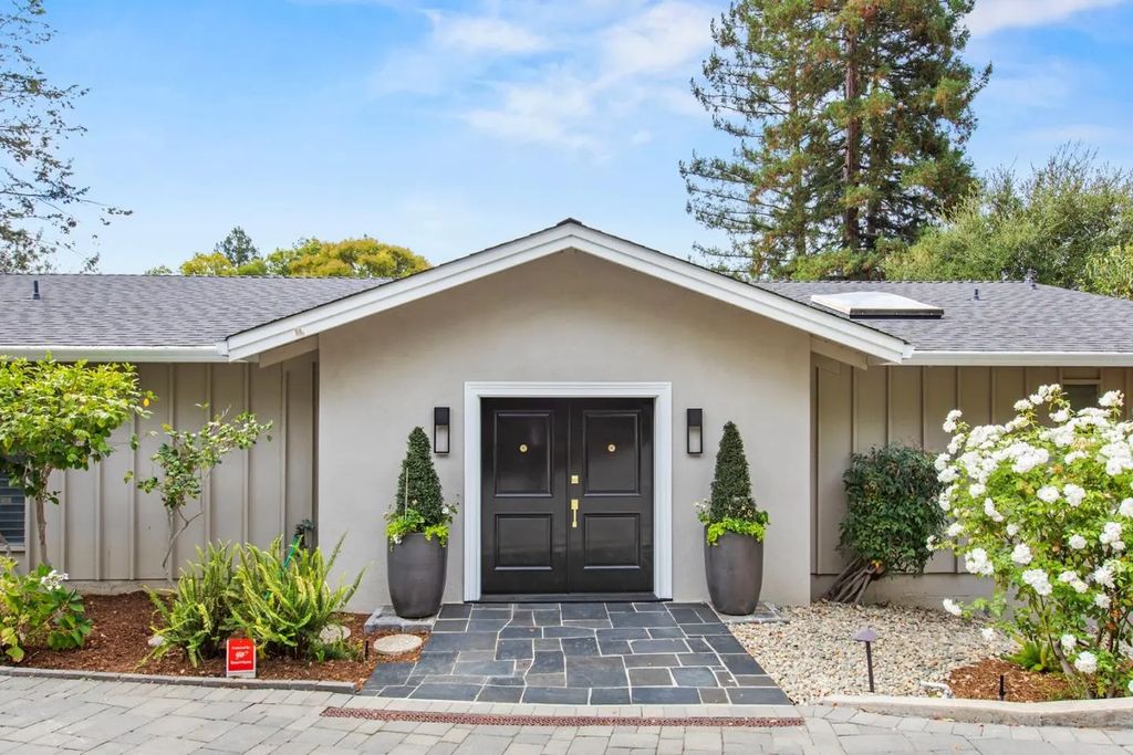 3 Trinity Court, Menlo Park
