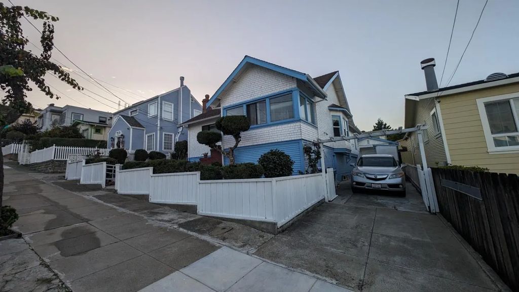 364 Oriente Street, Daly City