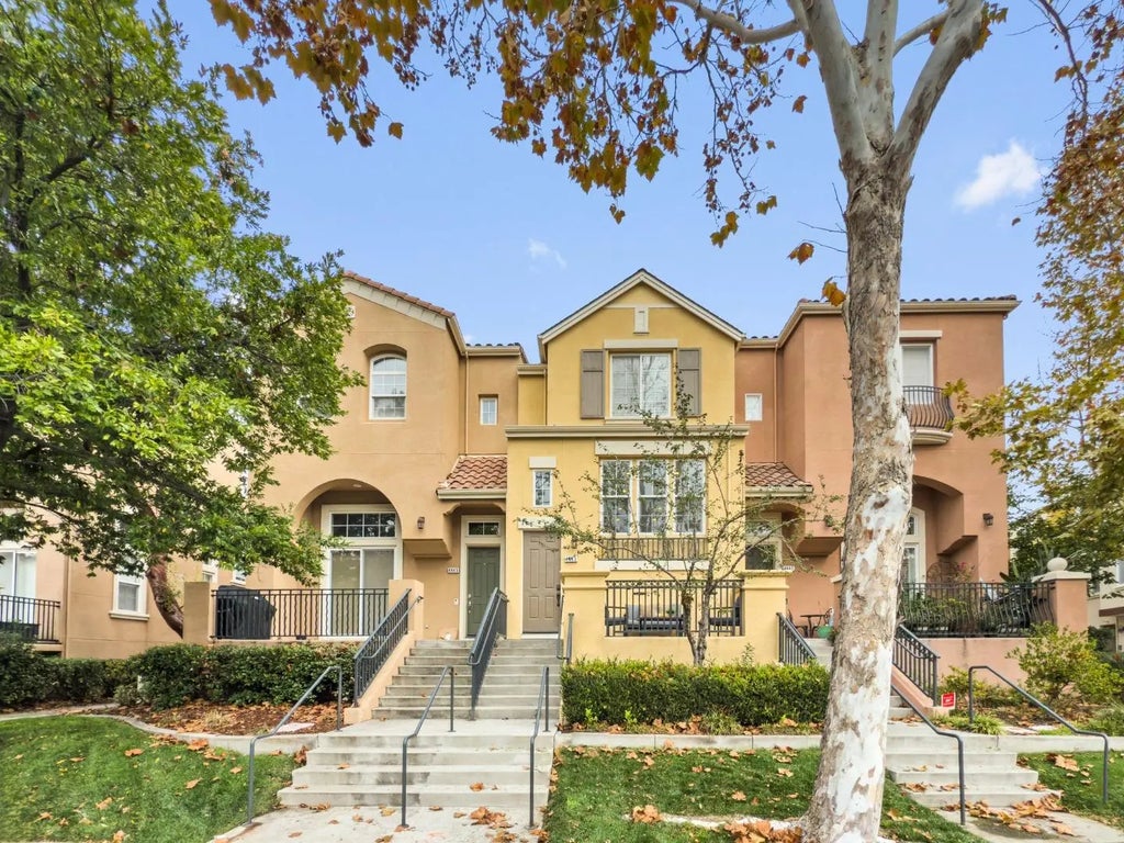 4443 Lick Mill Boulevard, Santa Clara