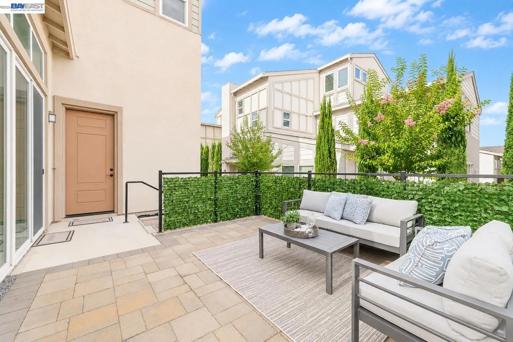 4398 Healdsburg Way, Dublin