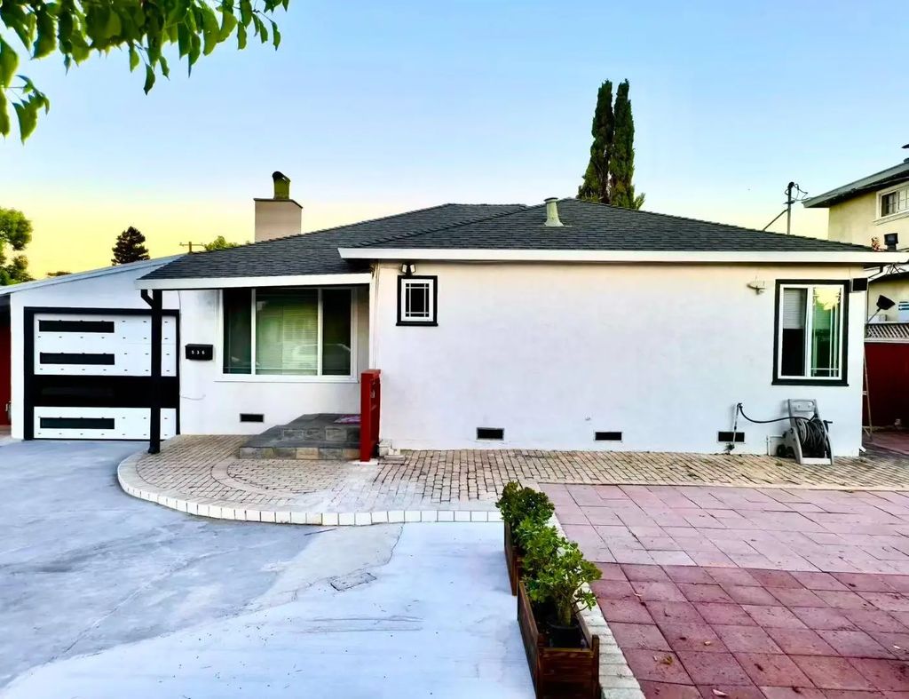 536 Flynn Avenue, Redwood City