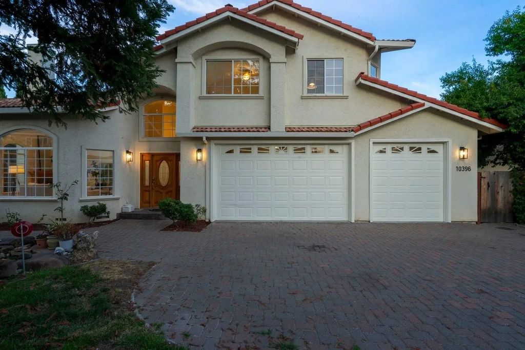 10396 S Stelling Road, Cupertino