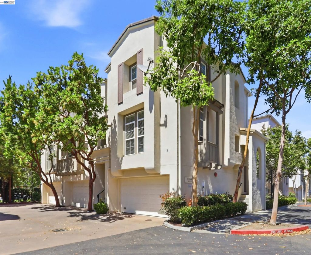 848 Wind Walk, Milpitas