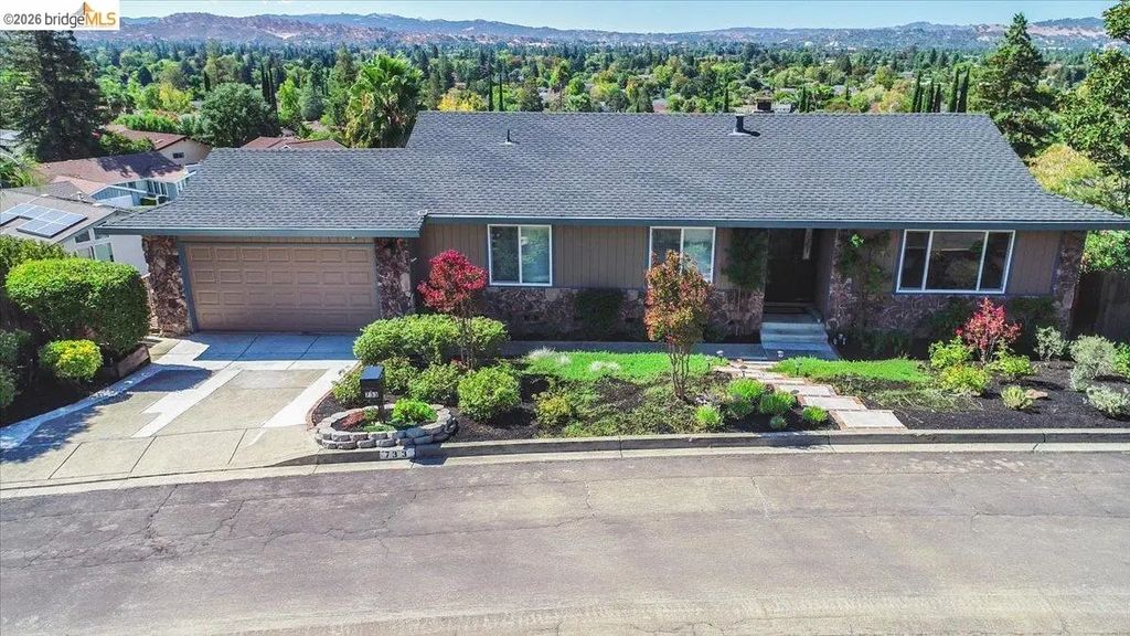 733 Daffodil Way, Concord
