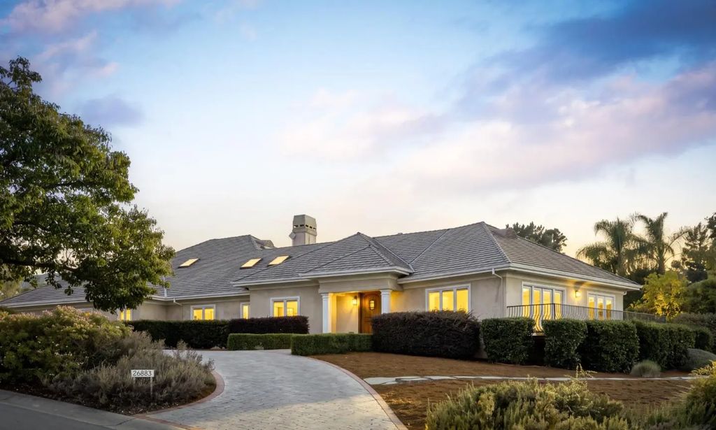26883 Dezahara Way, Los Altos Hills