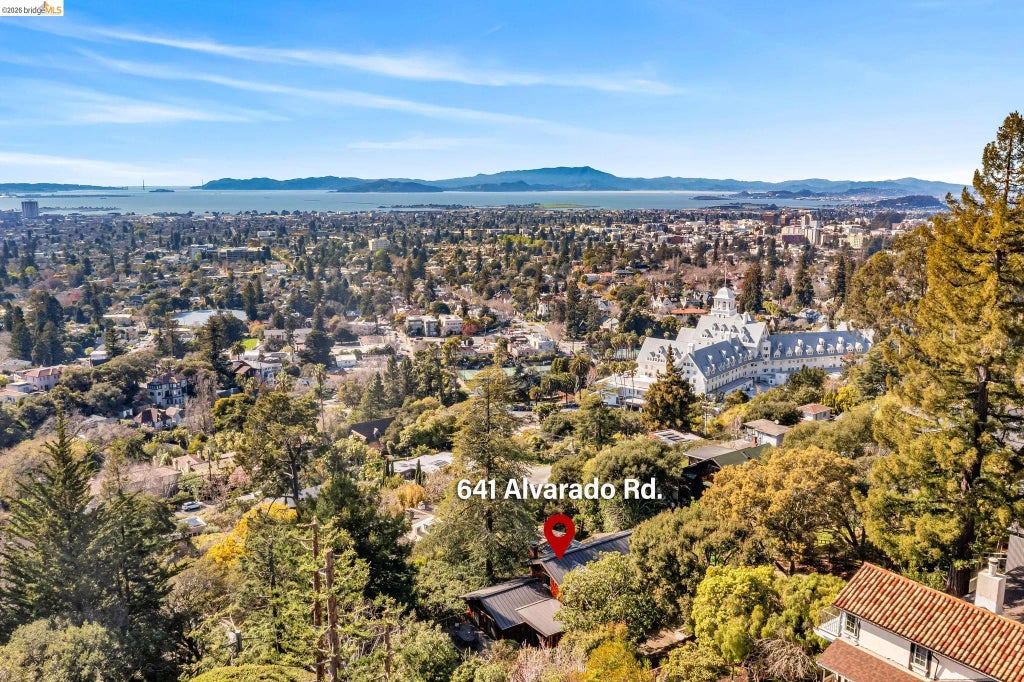 641 Alvarado Rd, Berkeley