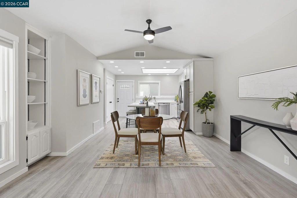 4814 Wolf Way, Concord