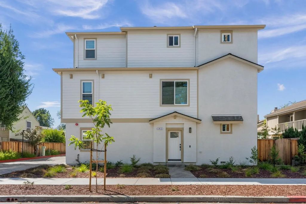 182 W Rincon Avenue, Campbell