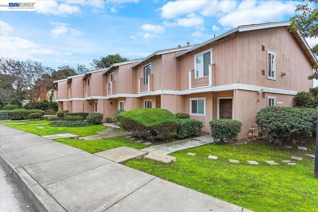 31131 Alvarado Niles Rd, Union City