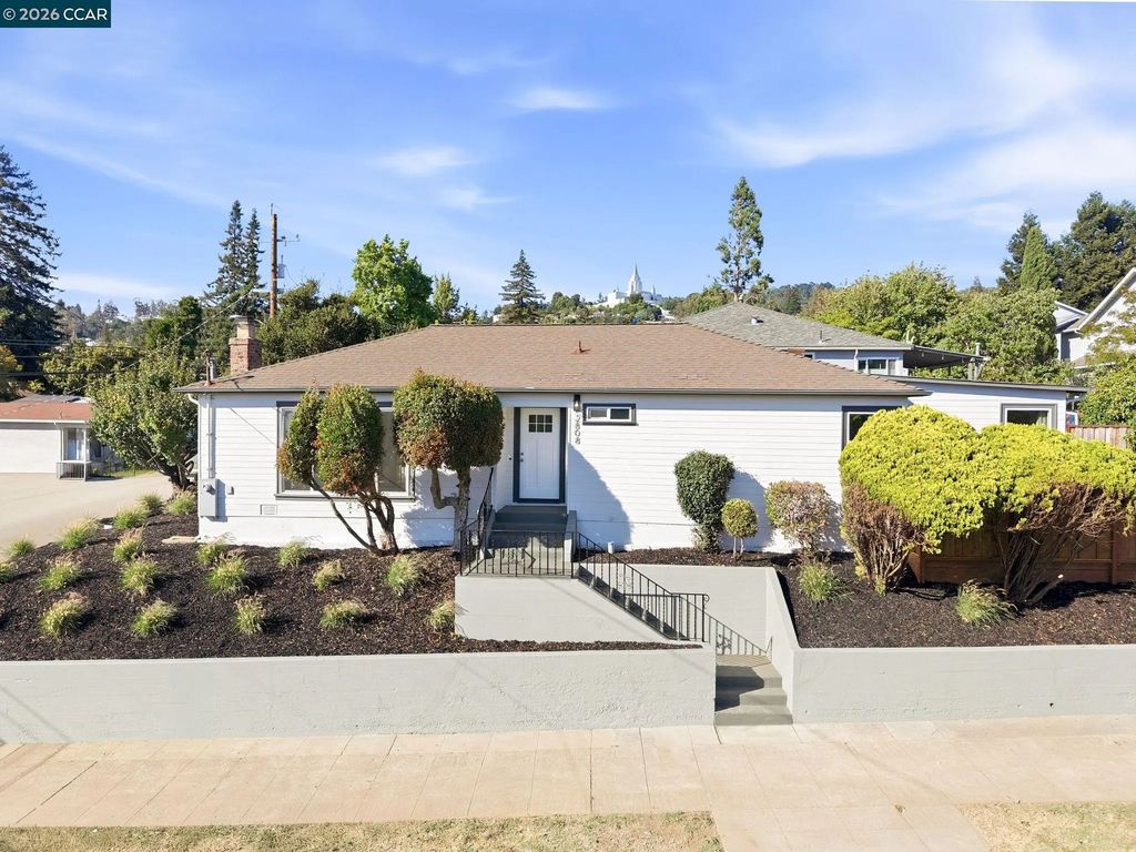 2808 Carmel Street, Oakland