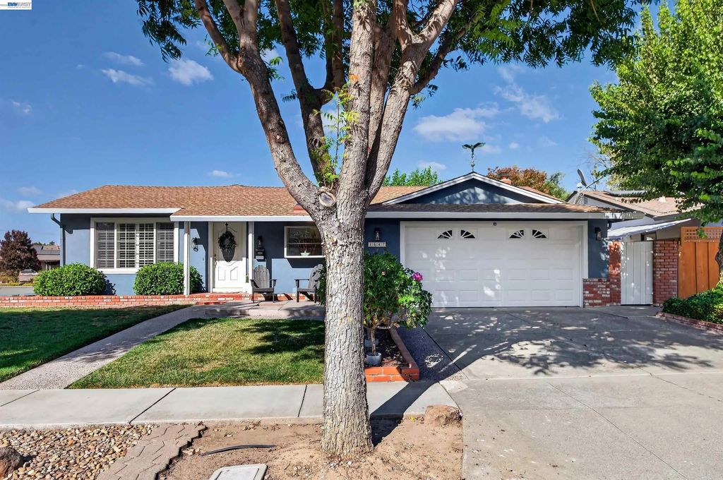 1647 Harvest Rd, Pleasanton