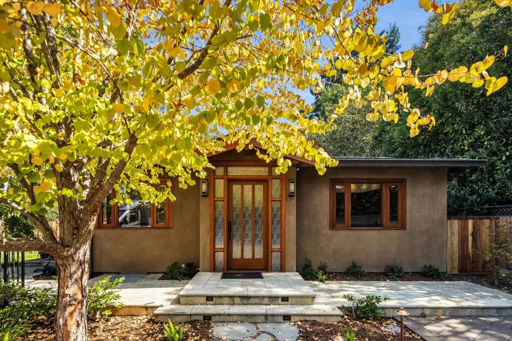 77 Rebecca Lane, Atherton