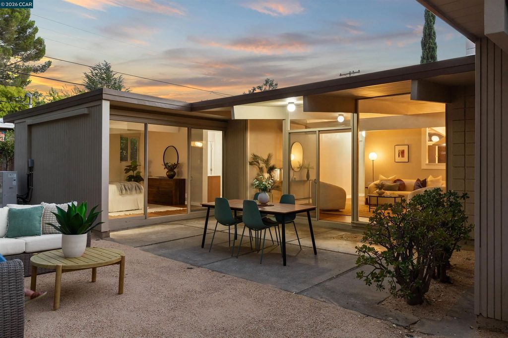 247 Los Cerros Ave, Walnut Creek