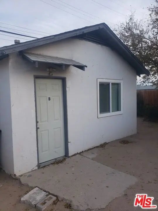 15365 Westside Road B, Victorville