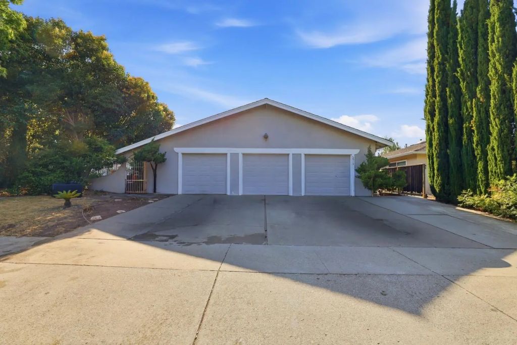 5915 Hillview Avenue, San Jose