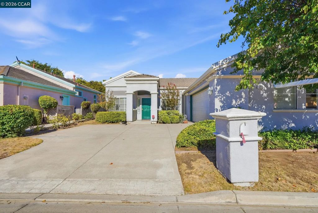 250 Winesap Dr, Brentwood