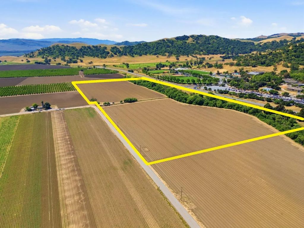 N/A, Gilroy