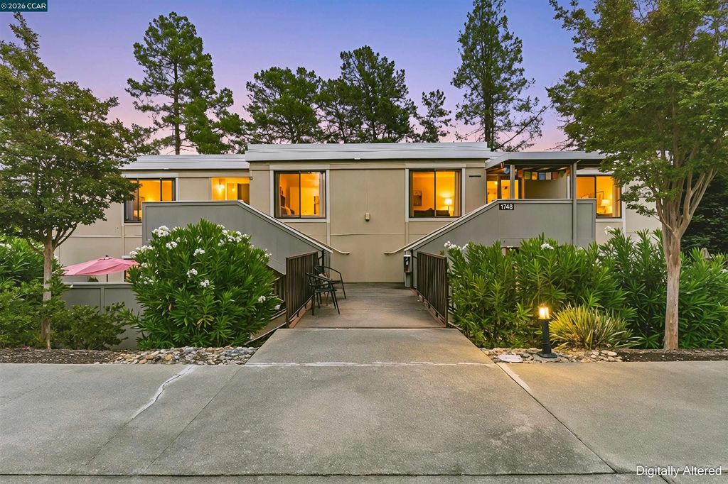 1748 Golden Rain Rd 5, Walnut Creek