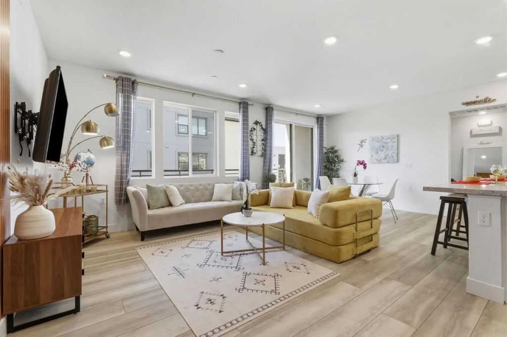 3873 Quantum Drive 303, Fremont