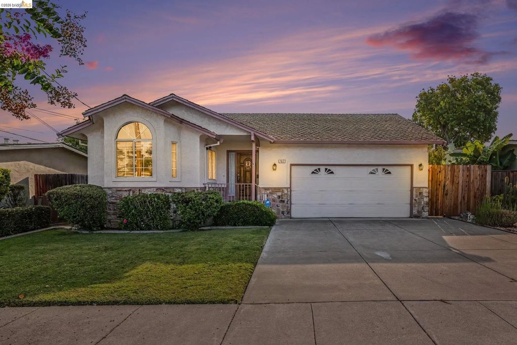 767 Lincoln Ave, Brentwood
