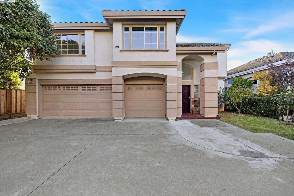 2018 Constitution Ct, San Leandro