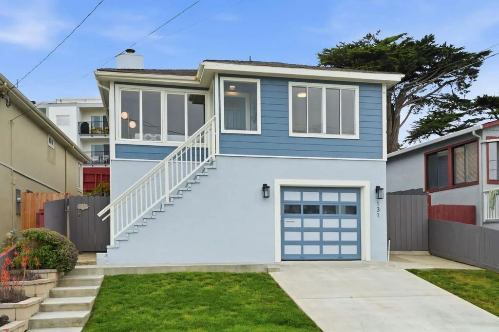 131 Pacific Avenue, Pacifica