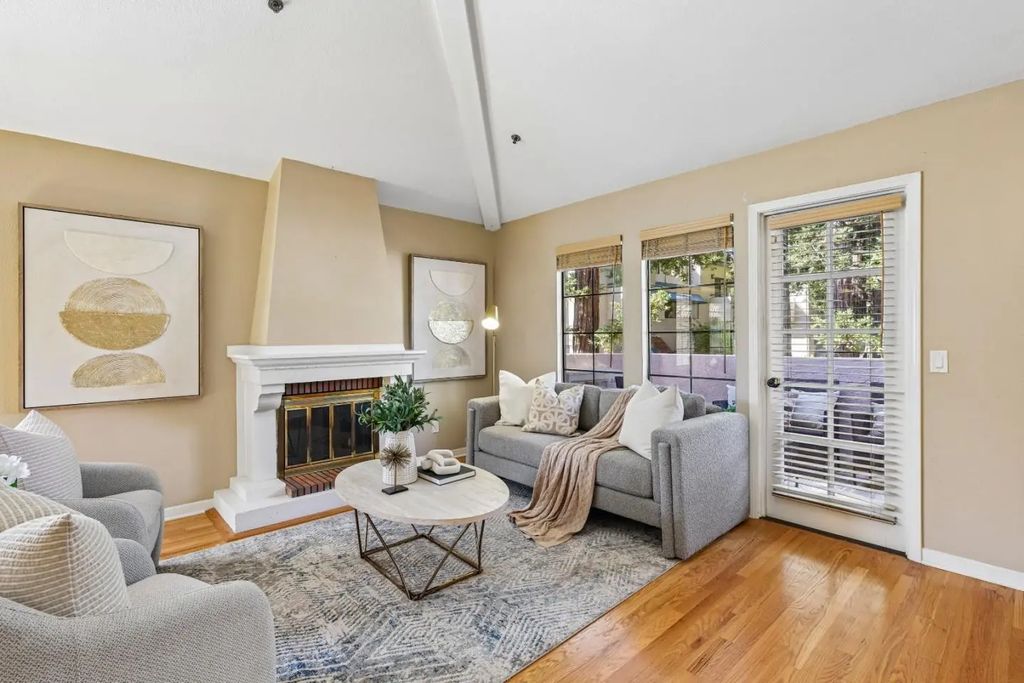 10241 Nile Drive, Cupertino
