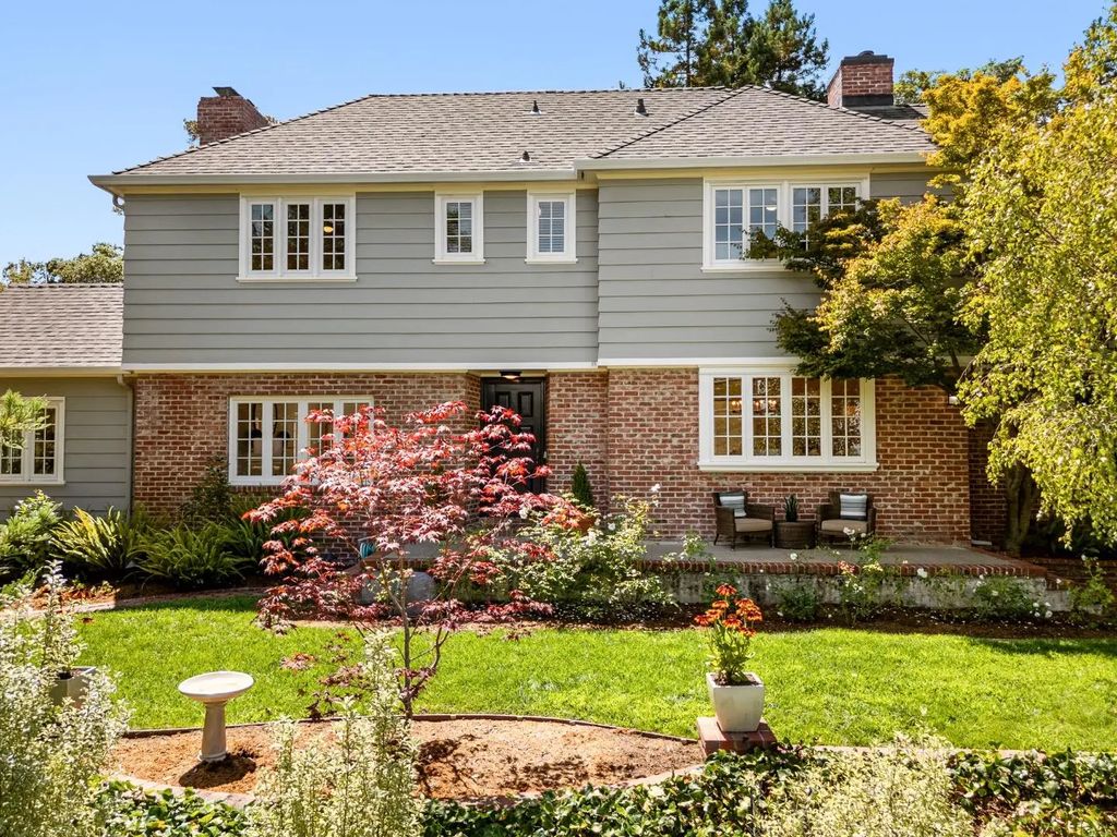2835 Hillside Drive, Burlingame