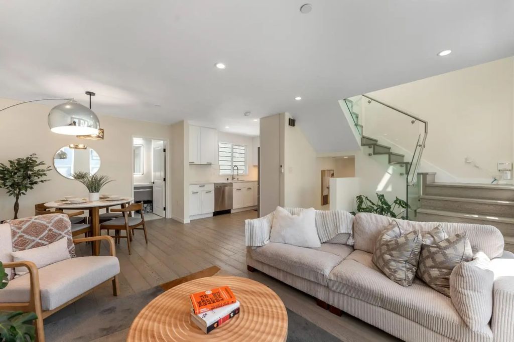 808 Pine Street, Oakland