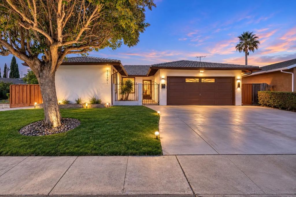 35950 Wellington Place, Fremont