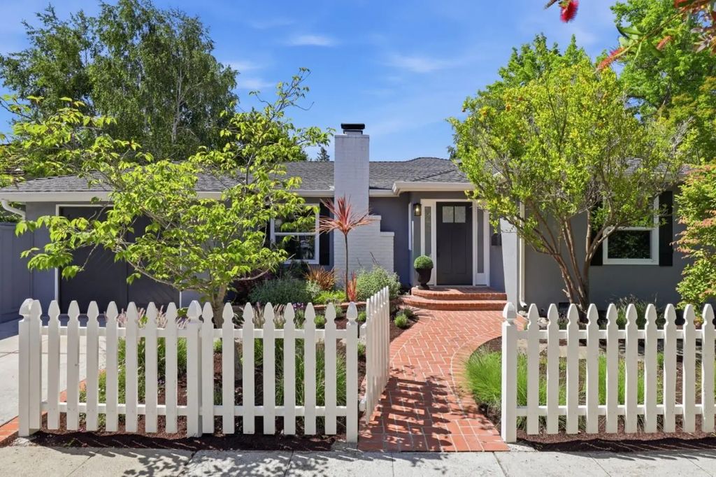 699 Oregon Avenue, Palo Alto