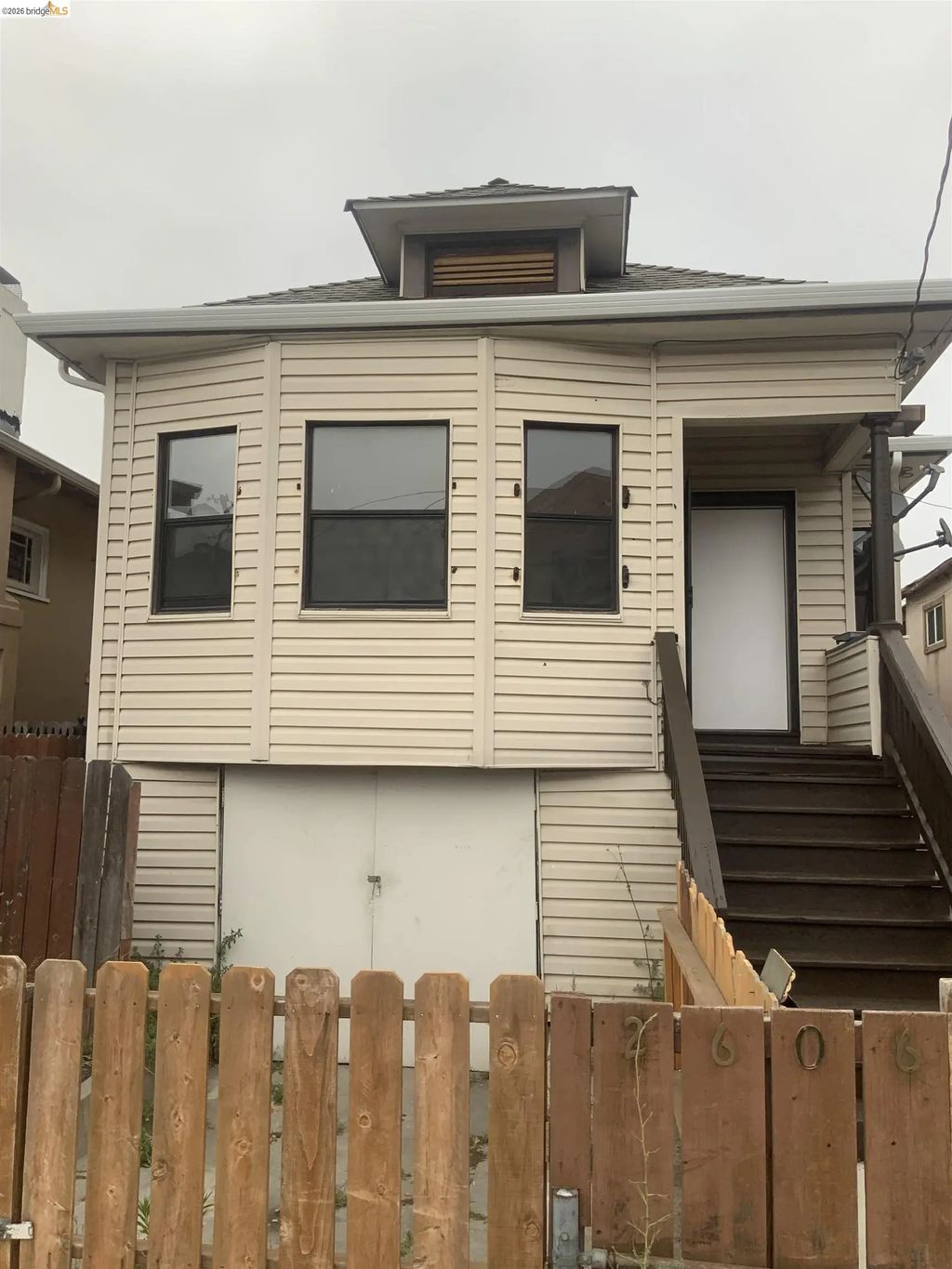 2606 E 20th St, Oakland
