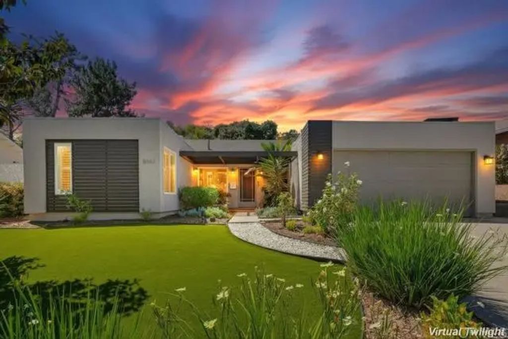 8662 Robles Drive, San Carlos