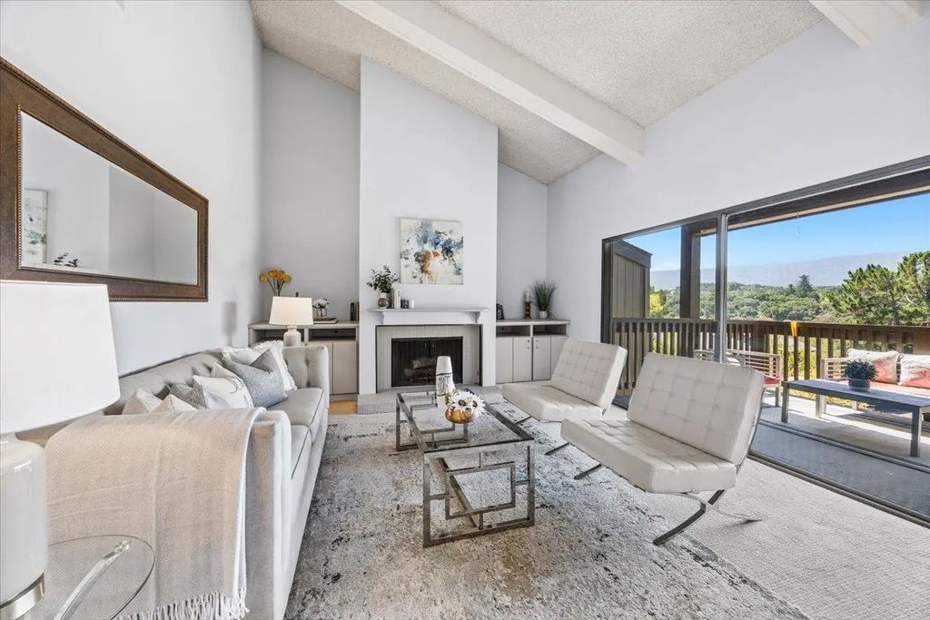 3317 Brittan Avenue 14, San Carlos