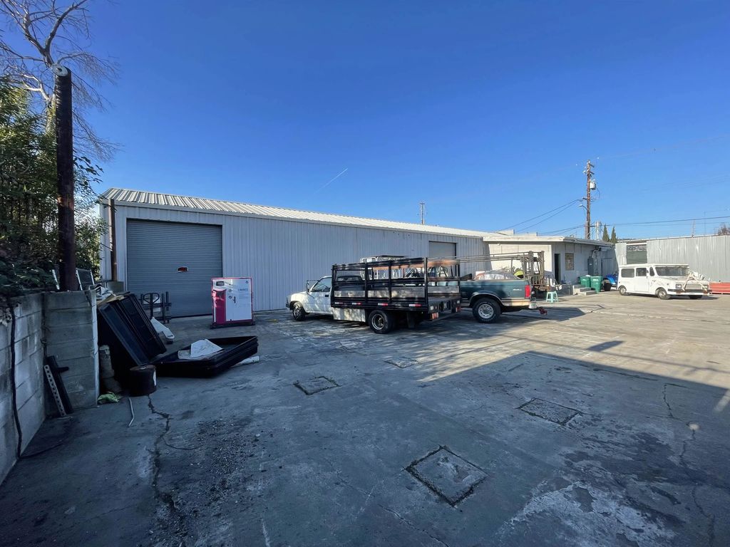 5115 E 8th St, Oakland