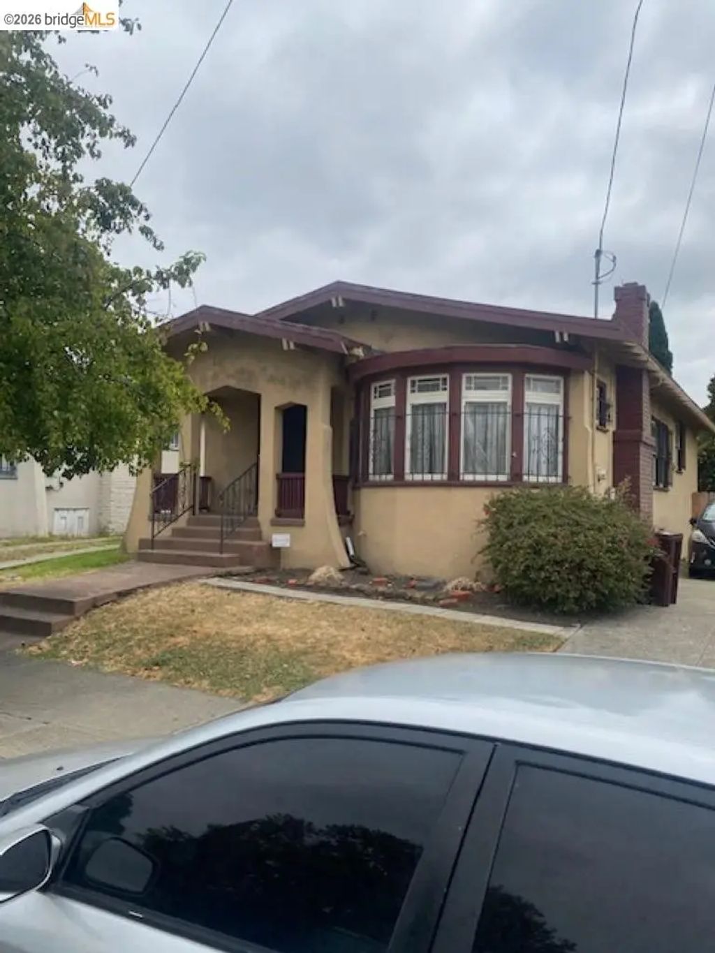 987 Yerba Buena Ave, Oakland