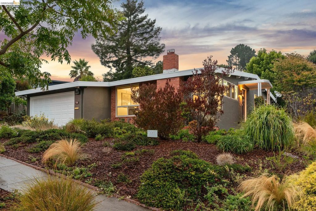 7820 Potrero Ave, El Cerrito