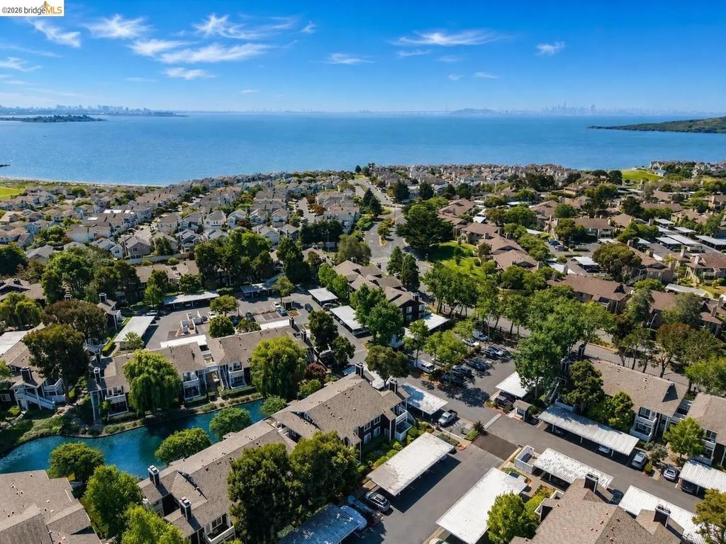 154 Marina Lakes Dr, Richmond