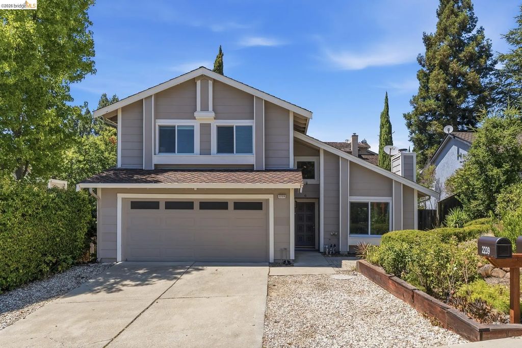 2239 Southwest Ct, Martinez