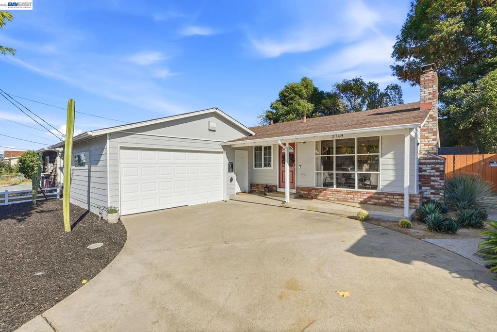 2748 Cryer St, Hayward
