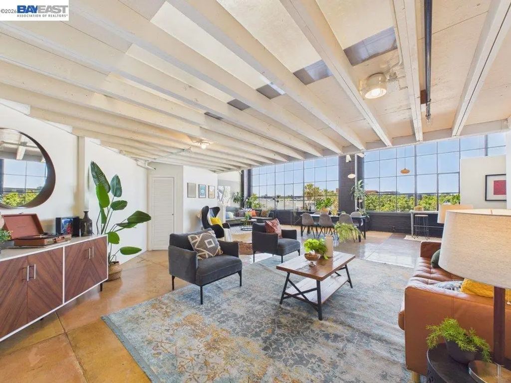 4053 Harlan St 315, Emeryville