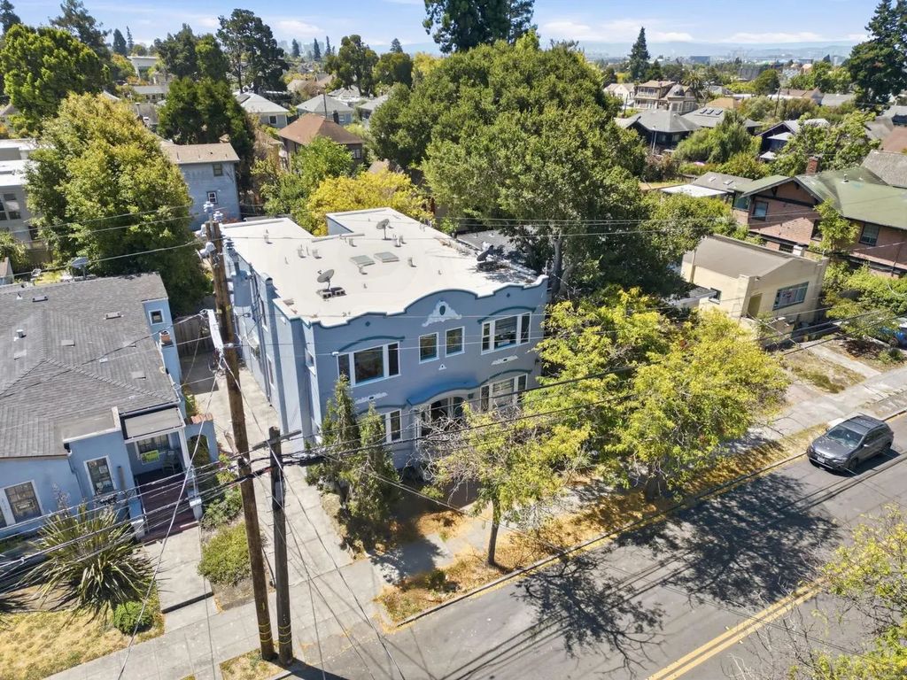 2224 Derby Street, Berkeley