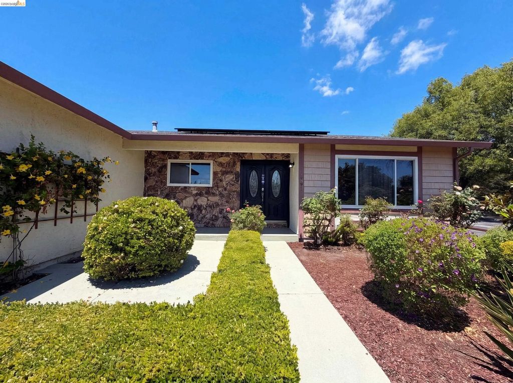 1091 Fox Meadow Way, Concord
