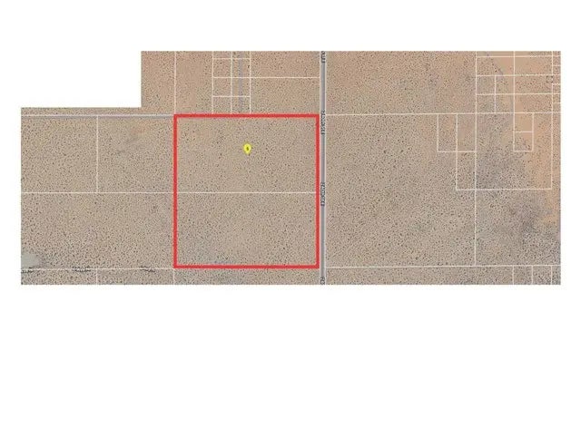 240 E Avenue N, Lancaster