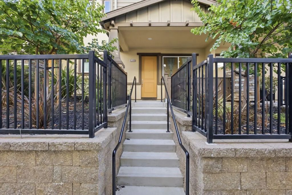 6389 Tawhana Lane, Gilroy